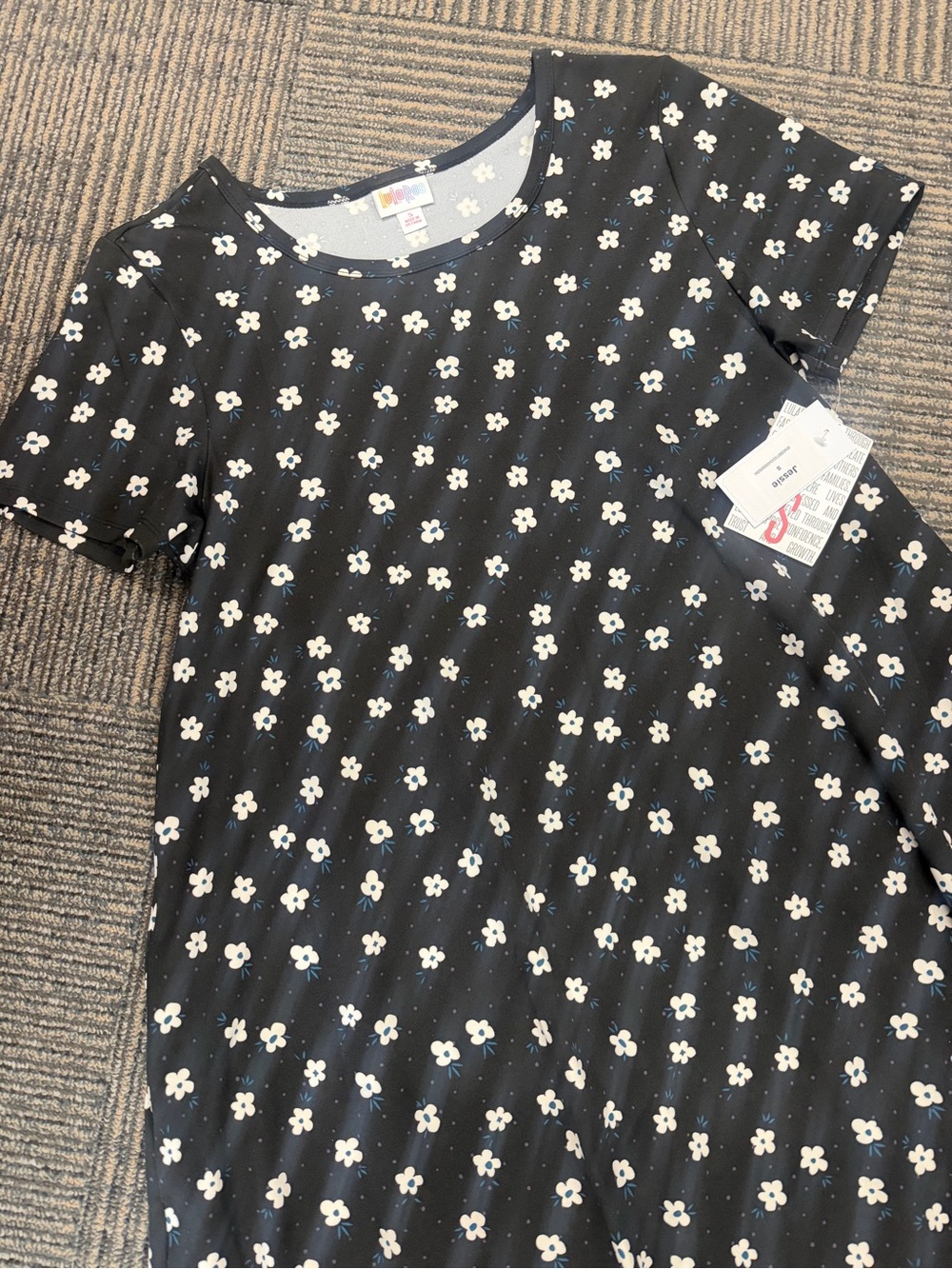 NWT LuLaRoe Jessie Black White Floral Dress Sz Small